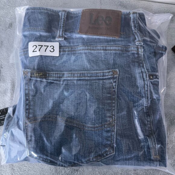 Lee Straight Fit Tapered Leg Jeans Mens Size 36X30 Extreme Motion 2015042 Blue - Picture 12 of 12